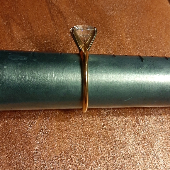 Solitaire 14k ring - Picture 5 of 6